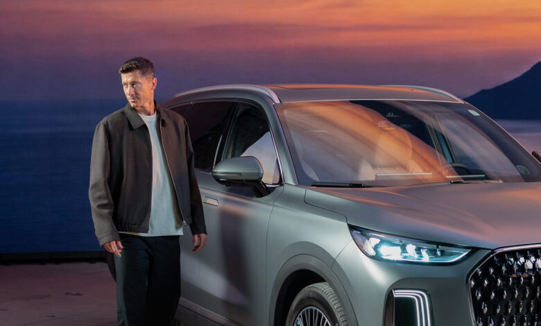 Lewandowski Dipilih Chery, Tiggo 9 CSH Diangkat Jadi Simbol Mobilitas Keluarga Global