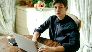 5 Tanda Kamu Benar-Benar Masuk Fase Adulting, Tagihan Mulai Lebih Menegangkan dari Ujian
