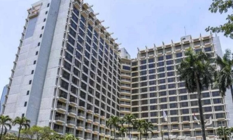 Eksekusi Hotel Sultan Ditolak, Bagir Manan Ingatkan Batas Kekuasaan Negara