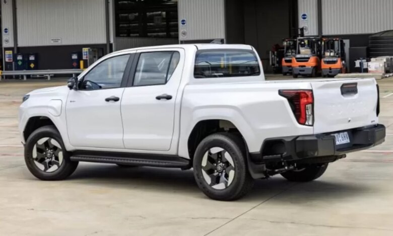 Hilux Pertama Toyota Kini Listrik, Tetap Siap Angkut Berat Dan Melibas Medan Sulit