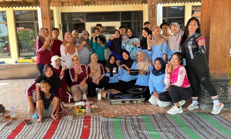 Minyak Jelantah Disulap Jadi Lilin Aromaterapi, Warga Bungo Diajak Lihat Peluang Cuan Baru