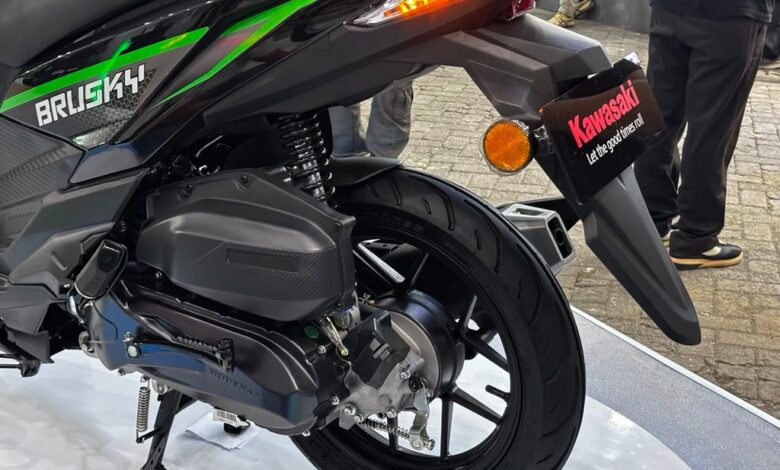 Kawasaki Masuk Skutik Kompak, Brusky 125 Tawarkan Jarak Tempuh 180 Km