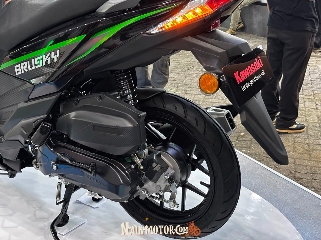 Kawasaki Masuk Skutik Kompak, Brusky 125 Tawarkan Jarak Tempuh 180 Km