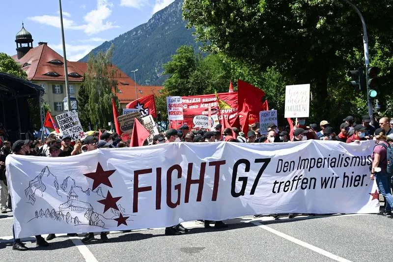 Geneva Bersiaga Hadapi 50.000 Demonstran, Kota Siapkan Diri Menjelang Pawai G7