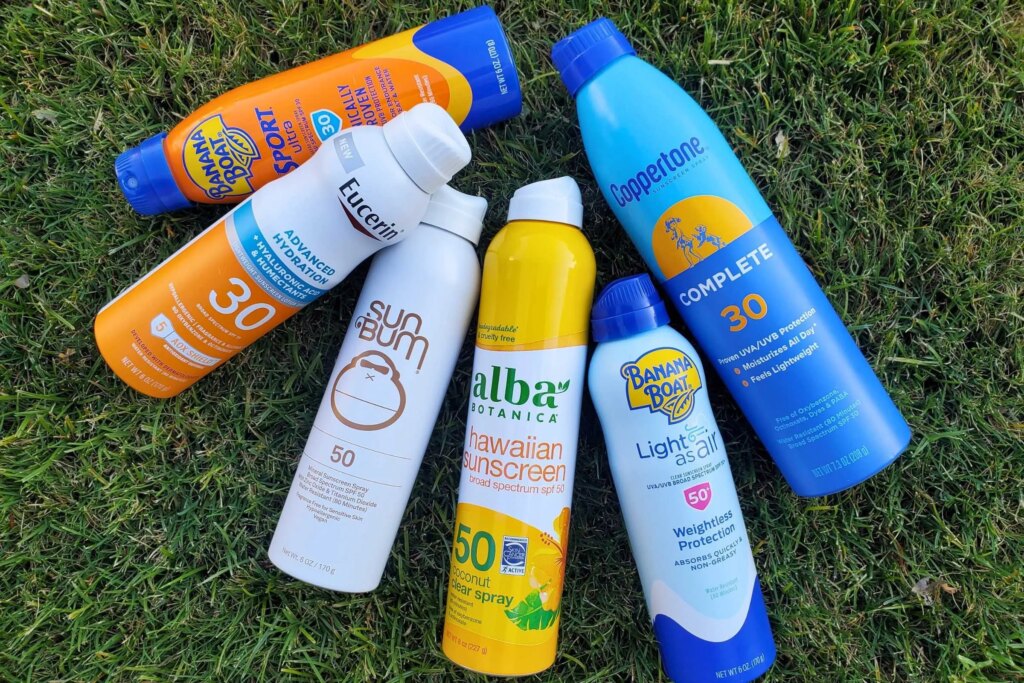 5 Sunscreen Spray Pria yang Ringan, Cepat Meresap, dan Tak Bikin Lengket