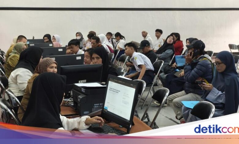 77 Ribu Siswa Belum Tertampung, Jawa Barat Siapkan Jalur Sekolah Swasta Gratis