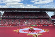 Tribun Sementara Stadion Toronto Dipertanyakan, Angin Kencang Bikin Penonton Tak Nyaman