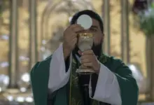 Kuba Krisis, Imam Diminta Menghemat Hosti Misa karena Listrik Makin Terbatas
