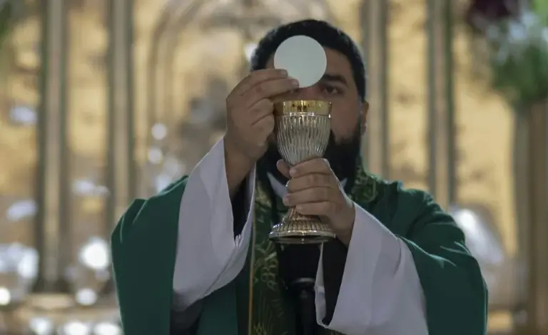 Kuba Krisis, Imam Diminta Menghemat Hosti Misa karena Listrik Makin Terbatas