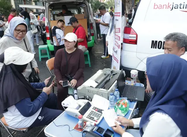 Bayar PKB dan PBB Kini Bisa di CFD Taman Bungkul, Warga Tak Perlu ke Kantor Lagi