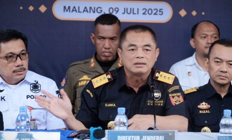 Gus Lilur Desak Prabowo Copot Djaka Budhi Utama, Sorotan Makin Tajam di Bea Cukai