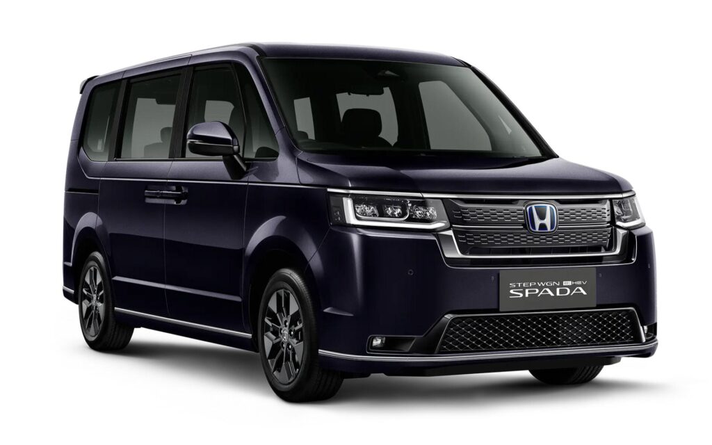 Honda Step WGN e:HEV 2026, Kabin Lega yang Tetap Irit dan Bertenaga