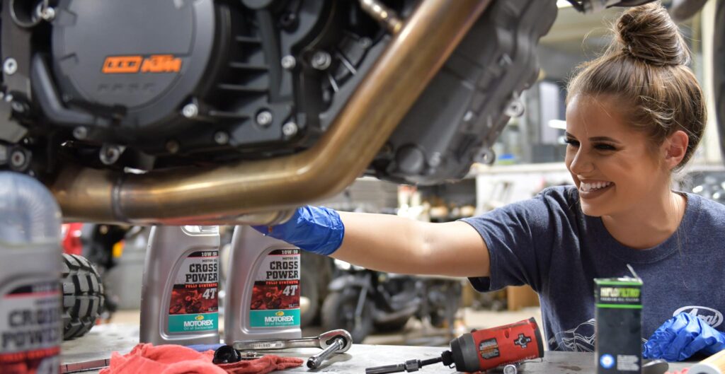 5 Motor yang Bikin Ongkos Servis Membengkak, Bongkar Bodinya Bisa Lebih Mahal