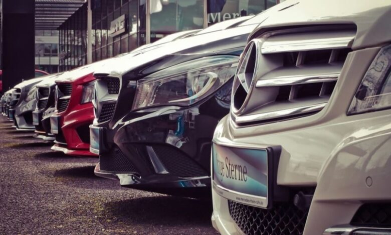 Iri Lihat Tetangga Beli Mobil Baru, Gembok Portal Dibuang ke Sumur