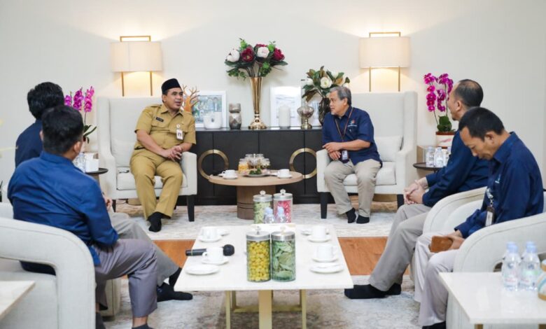 Wagub Jateng Jadi Orang Pertama Didatangi Petugas BPS, Sensus Ekonomi 2026 Dimulai