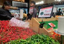 Inflasi Masih Terkendali, Tapi Tito Minta Daerah Waspada pada Cabai dan Minyak Goreng