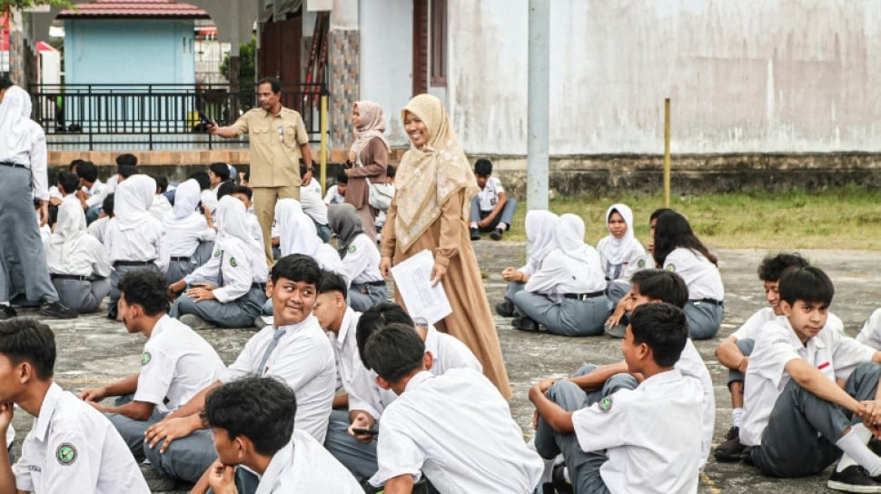 Guru PPPK Paruh Waktu Cuma Terima Rp15 Ribu, Anggaran Pendidikan Dipertanyakan