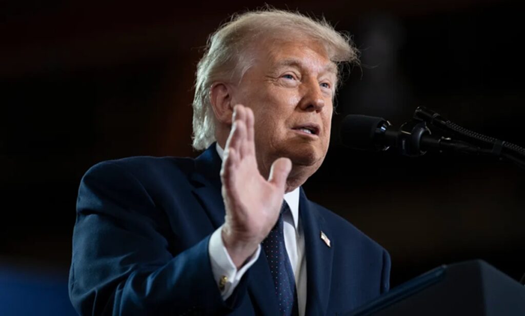 Trump Bantah Dana Investasi Rp4.900 Triliun untuk Iran, Di Balik Laporan yang Mengguncang Diplomasi AS