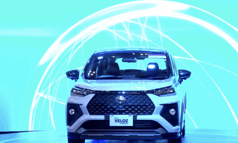 Toyota Veloz 1.5 V Hybrid 2026 Jadi Pintu Masuk MPV Irit, Harga Segini Bikin Lirik