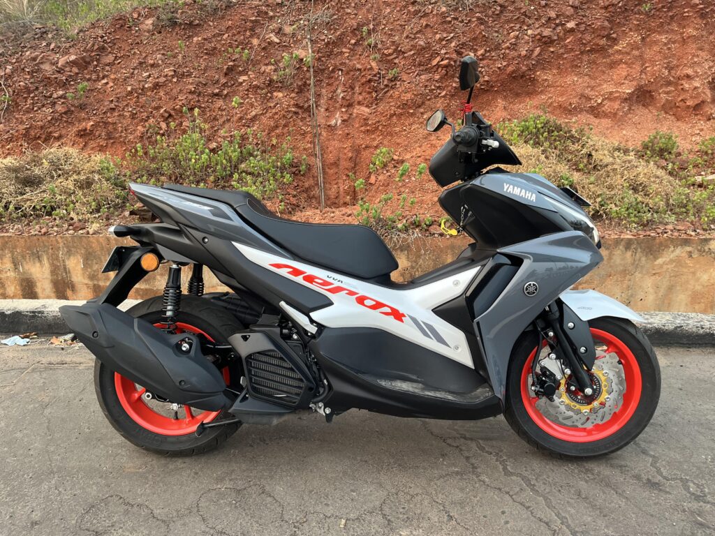 Aerox 155 Bukan Cuma Gagah, Mesin 155cc dan Fiturnya Bikin Sulit Diabaikan