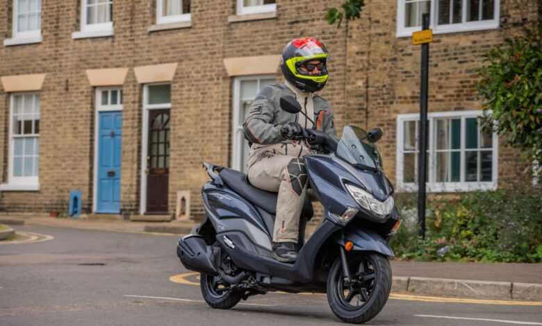 Burgman Street 125EX Mencuri Perhatian di Jakarta Fair 2026, Skutik Harian yang Paling Masuk Akal