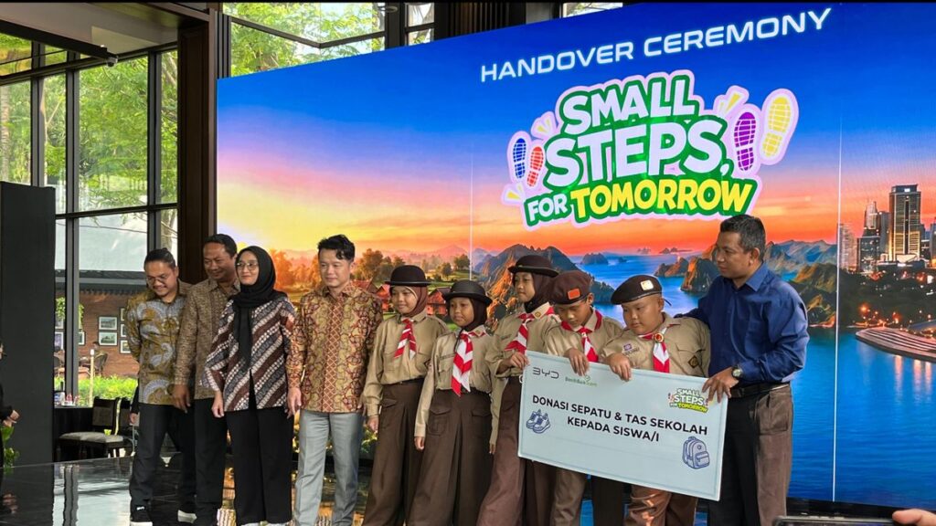 BYD Sambungkan Penjualan Mobil ke Bantuan Sekolah, Programnya Kini Menjangkau 45 Kota