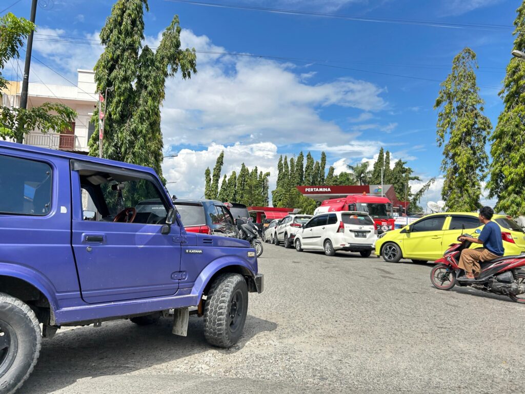 Palu Mendadak Penuh Antrean BBM, Trauma Gempa Lama Bikin Warga Bergerak Cepat