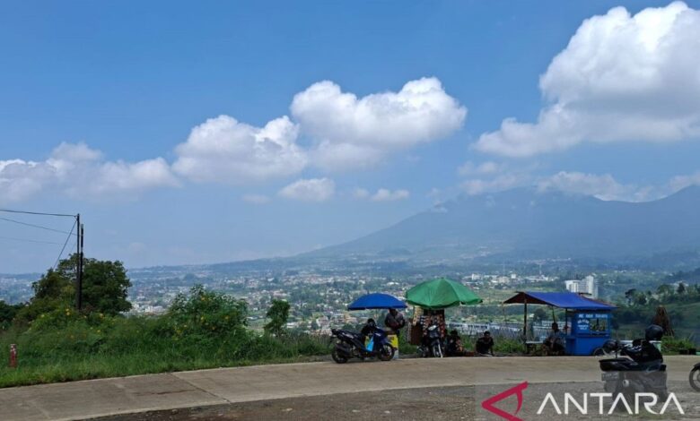 20 Gunung Tertinggi di Jawa Barat, Ciremai Masih Tak Tertandingi