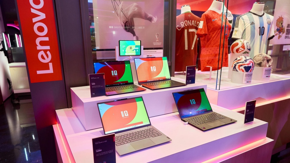 Lenovo Bawa Laptop AI Edisi FIFA Ke Indonesia, Ada Yoga Slim 7i dan Legion Pro 7i