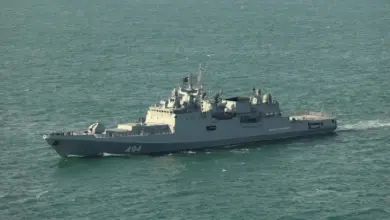 Tembakan Peringatan di Selat Inggris, Fregat Rusia dan Yacht Inggris Saling Dekat