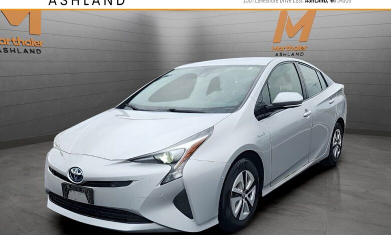 Prius dan Camry Hybrid Bekas Kian Diburu, Rp100 Jutaan Jadi Pintu Masuk Mobil Irit