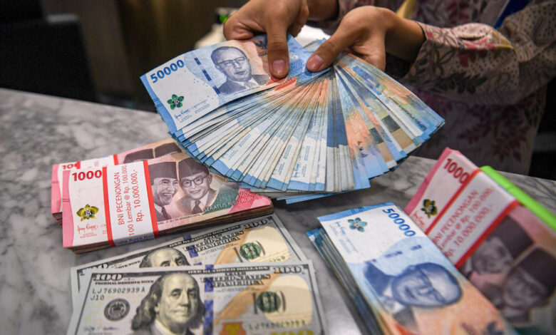 Rupiah Melemah Tipis Saat Pasar Menanti Keputusan The Fed dan Sikap BI