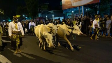Malam 1 Suro 2026 Tak Sama dengan 1 Muharam, Ini Tanggal dan Tradisi Sakralnya