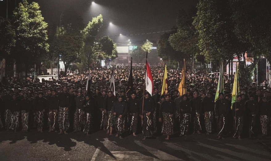 Malam 1 Suro di Yogyakarta, Mubeng Beteng Hadirkan Hening Panjang di Sekitar Keraton