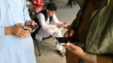 Taliban Larang Smartphone di Kantor Pemerintah, Pegawai Afghanistan Dipaksa Cari Cara Baru