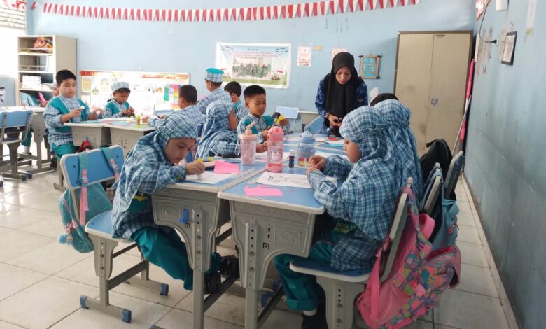 Orang Tua Menunggu Hasil SPMB SD-SMP Palembang Malam Ini, Akses Dibuka Pukul 20.00 WIB