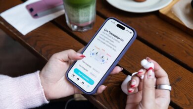 Apple Siap Ubah iPhone Anniversary Total, AirPods Berkamera Jadi Taruhan Besarnya