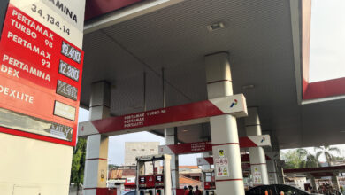 Pertamax Tembus Rp17.000 di Sejumlah Wilayah, Selisih dengan Pertalite Makin Terasa