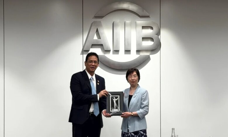 AIIB Gelontorkan Rp 301,8 Triliun untuk Indonesia, Purbaya Amankan Dana Besar dari Beijing