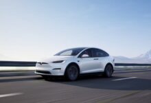Kepala Boneka Dipakai Menipu Full Self-Driving Tesla, Celah Aneh yang Terbongkar di China