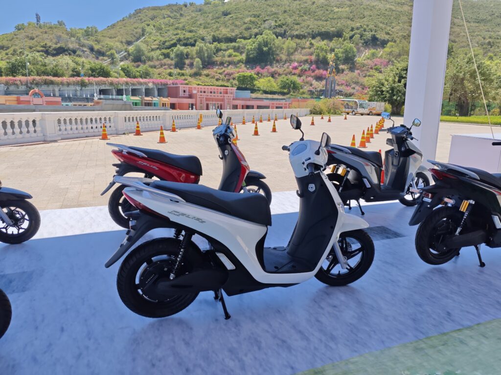 3 Motor Listrik VinFast Ini Andalkan Swap Baterai, Praktisnya Sulit Diabaikan