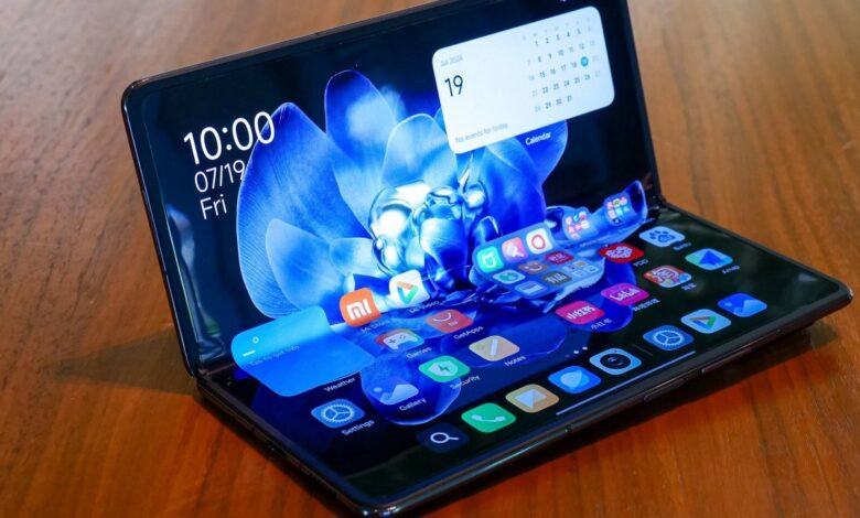 Mix Fold 5 Bisa Jadi Ponsel Pertama dengan HyperOS 4, Xiaomi 18 Kalah Start?