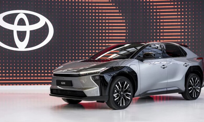 Toyota Baru Jual 42 Unit Mobil Listrik di Indonesia, Pasar Murah Makin Menjauh