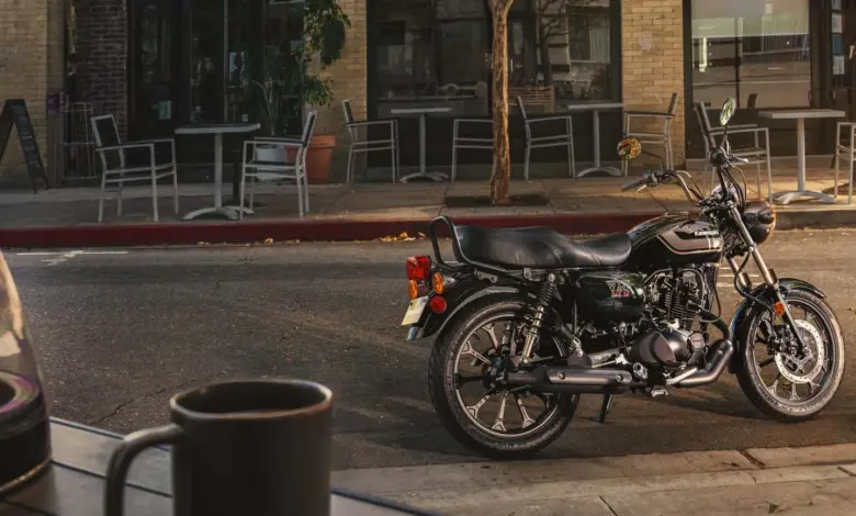 Kawasaki W175 2026 Tetap Bikin Masuk Akal, Retro, Irit, dan Nyaman Dipakai Harian