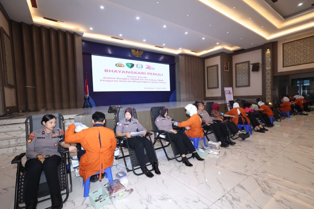 Donor Darah Polda Jatim Jadi Aksi Kecil yang Jaga Stok Darah PMI