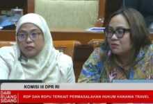 Tangis Korban Hanania Travel Pecah di DPR, Orang Tua Banyak yang Jatuh Sakit