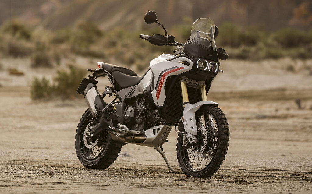 Ducati DesertX V2 Masuk RI, Moge Petualang 890 Cc Ini Siap Gas di Aspal dan Off-Road