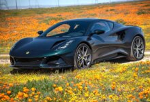 Lotus Ubah Arah, Mobil Listrik Penuh Ditunda dan Bensin Kembali Diberi Ruang
