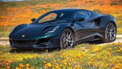 Lotus Ubah Arah, Mobil Listrik Penuh Ditunda dan Bensin Kembali Diberi Ruang