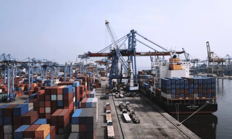 Kontainer Menumpuk di Tanjung Priok, BYD dan Wuling Disebut Belum Cepat Ambil Barang